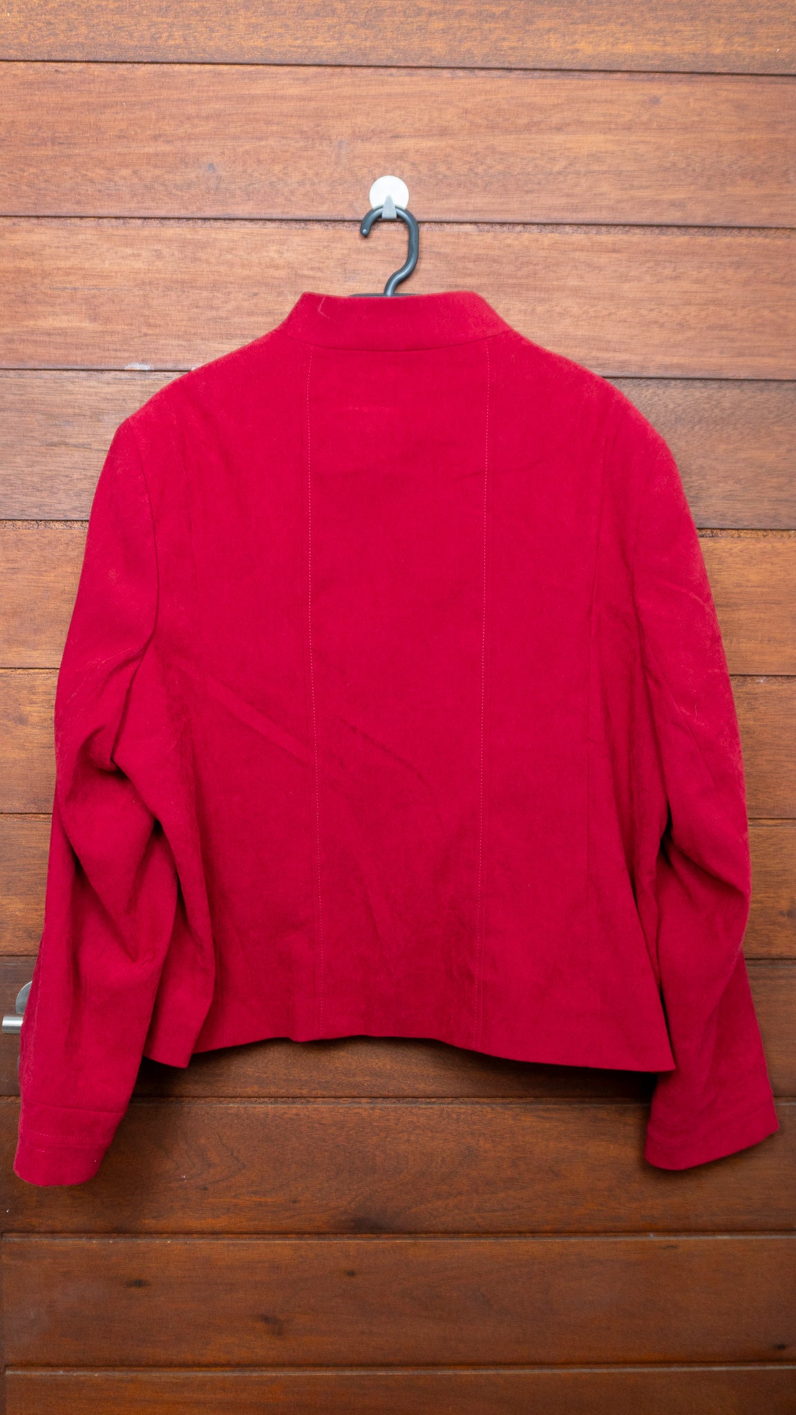 The Crimson Zip - Isle