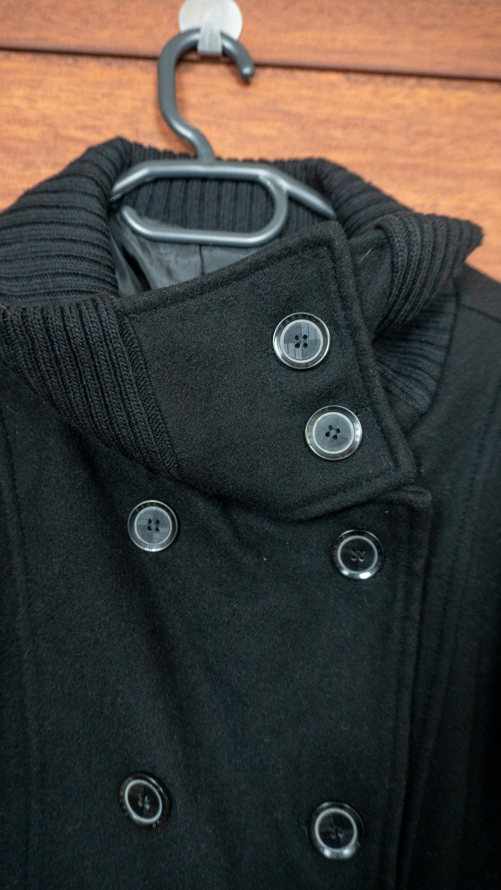 The Black Knit Collar