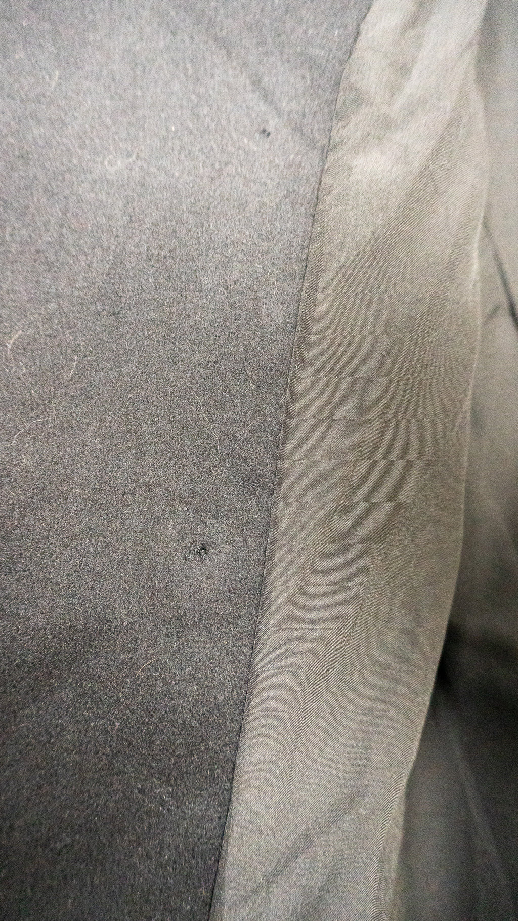 The Black Marbled Button - H&M