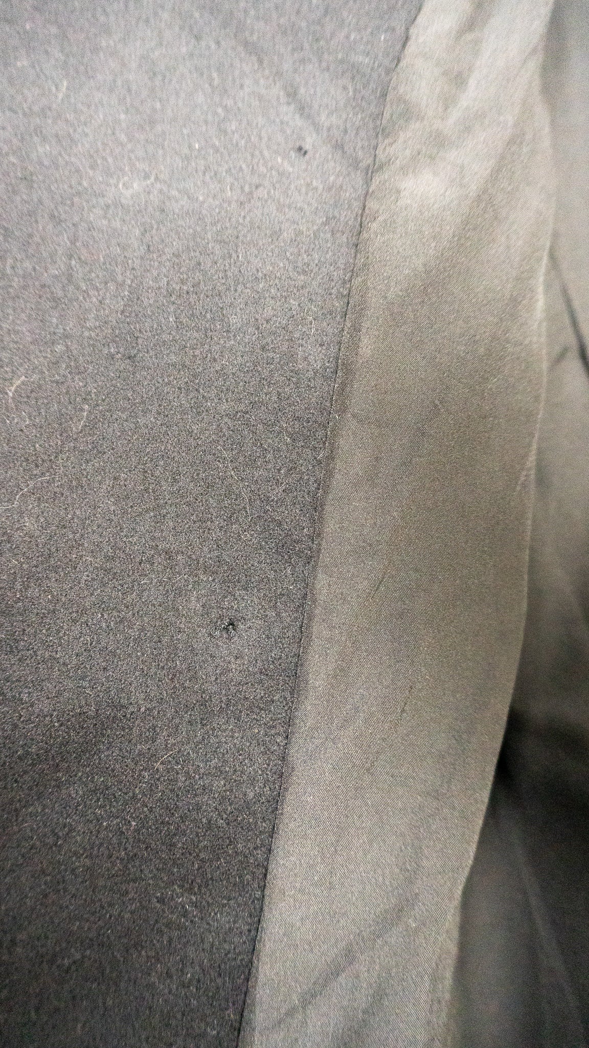 The Black Marbled Button - H&M