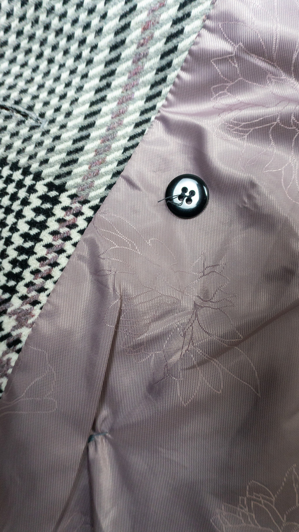 The Patchwork Houndstooth - RJR. John Rocha