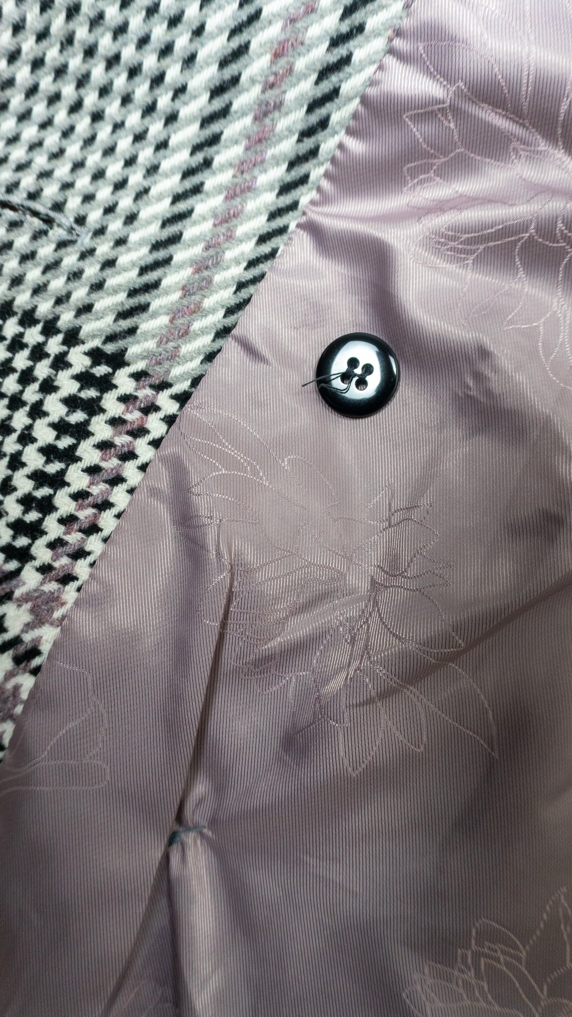 The Patchwork Houndstooth - RJR. John Rocha